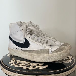 Nike Blazer Sneakers
